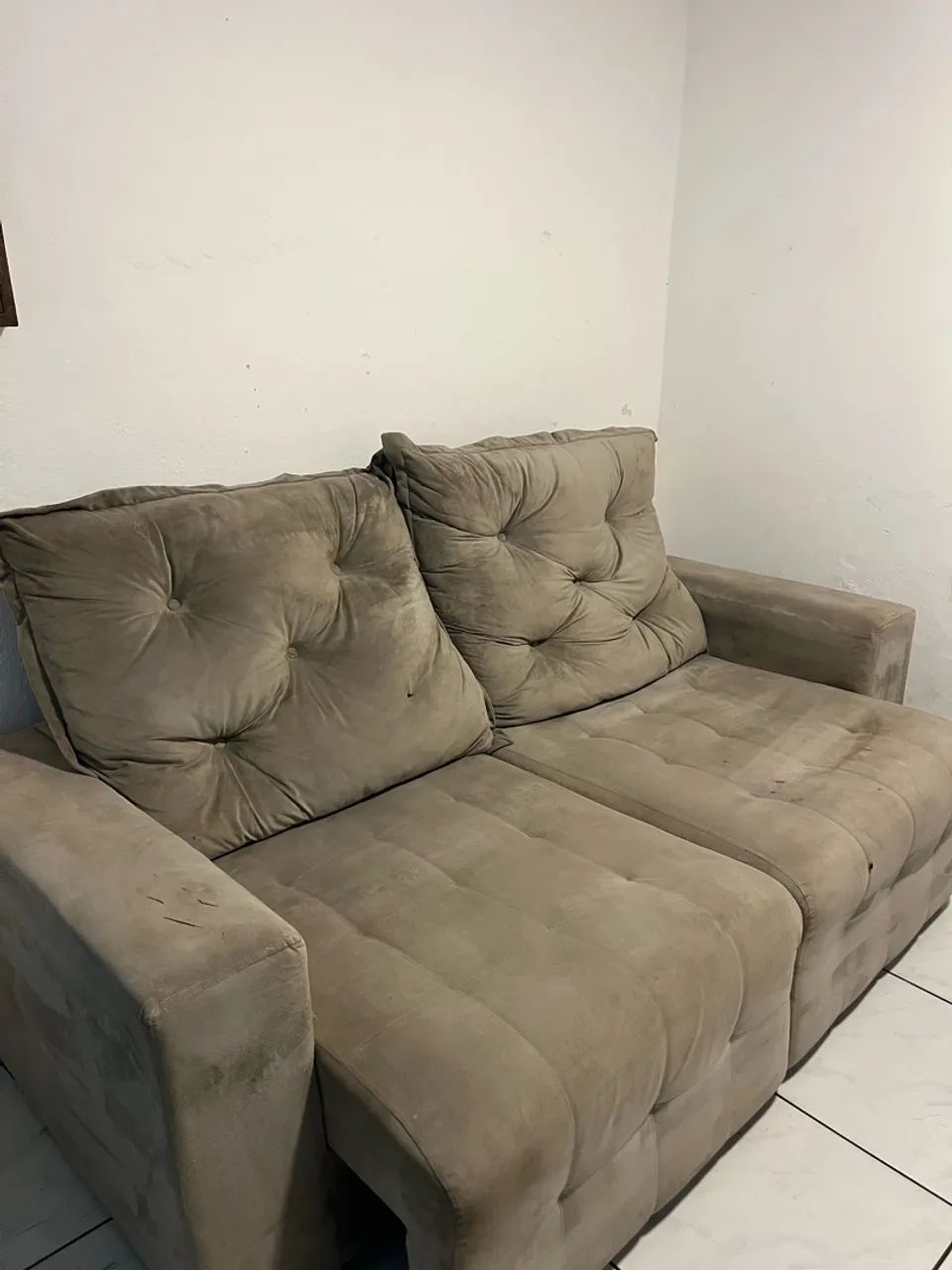 SOFÁ À VENDA! OPORTUNIDADE IMPERDÍVEL! - Foto 4