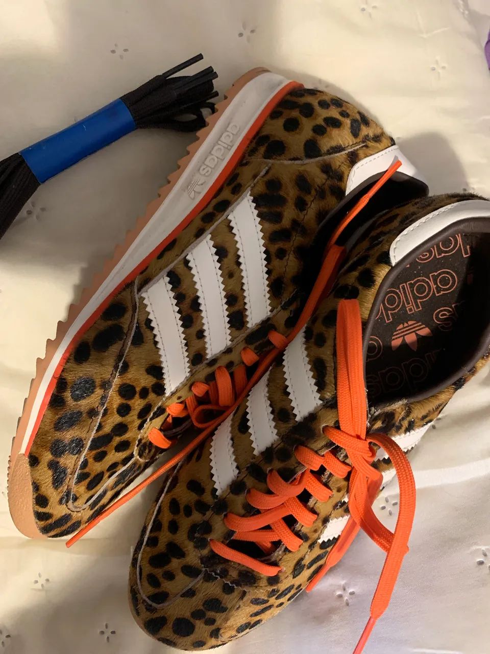 Tênis Adidas Leopard Print