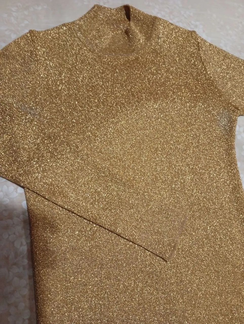 Blusa feminina dourada  - Foto 2