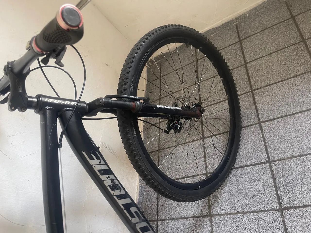 Vendo Bike da Redstone aro 29 - Foto 3