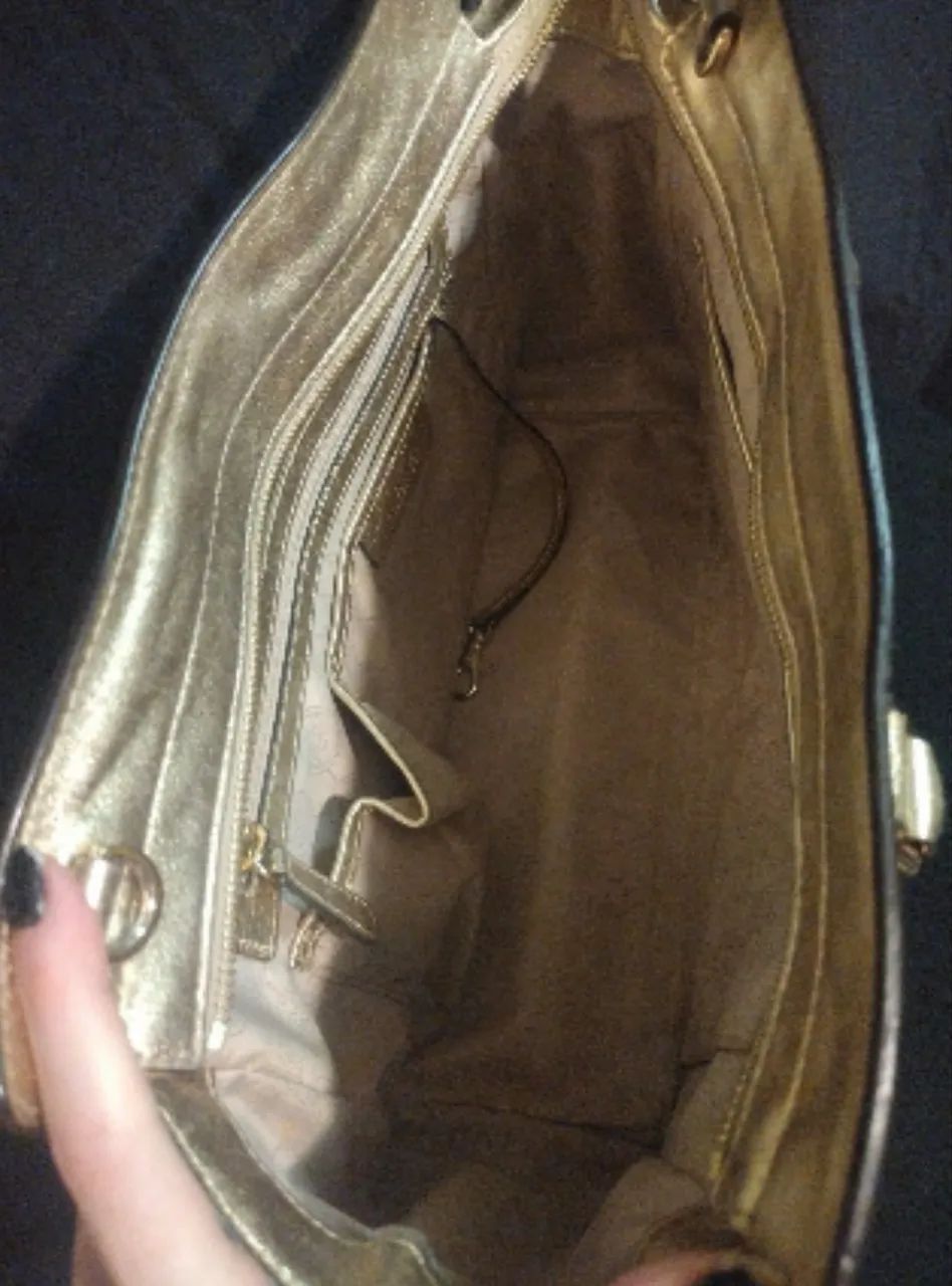 Bolsa dourada Michael Kors original  - Foto 4