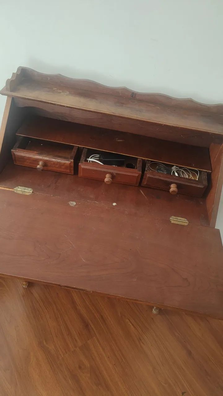 Escrivaninha antiga em perfeito estado. - Foto 2