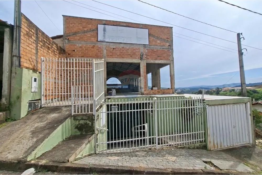Sobrado Versátil na Vila Nova - Ótimo Preço!