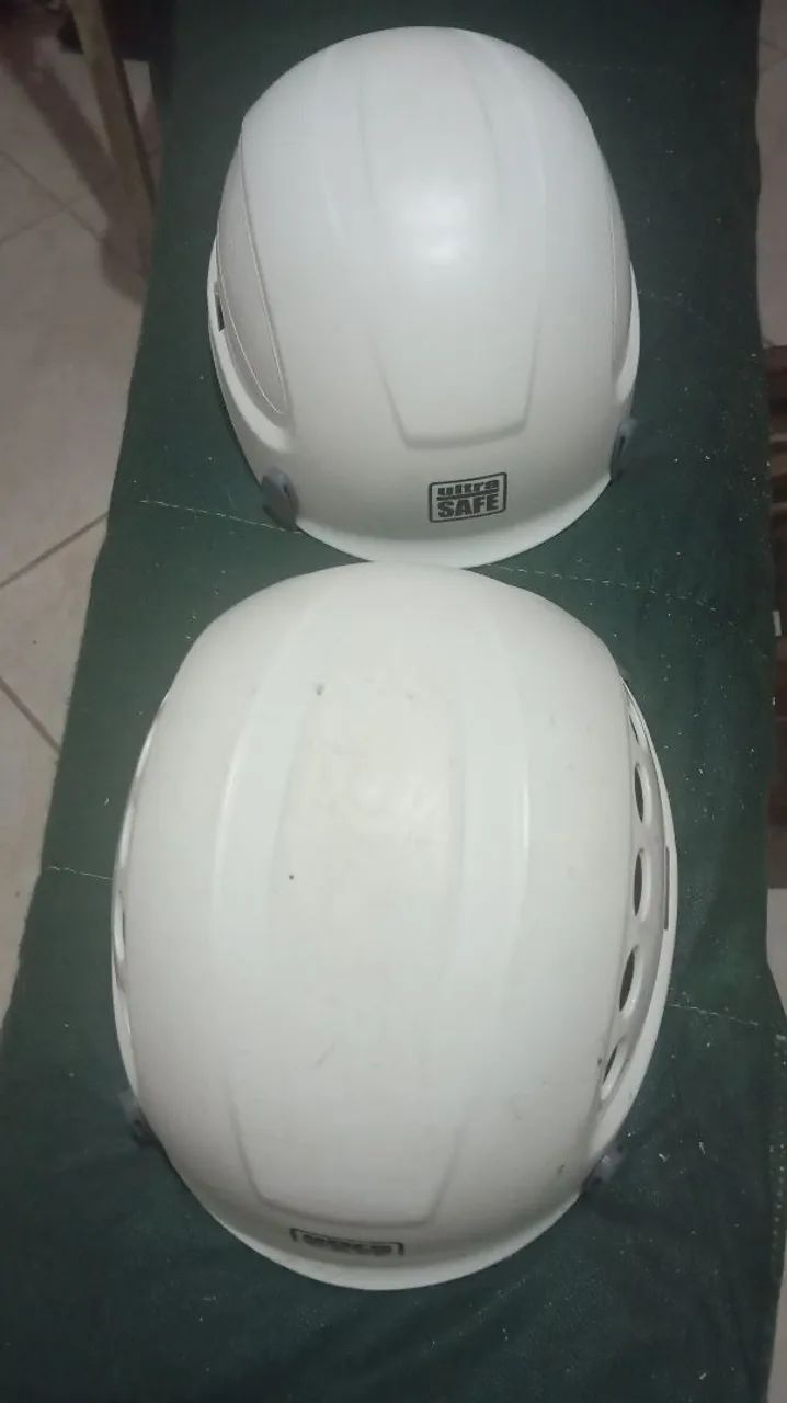 2 Capacete de alpinista 