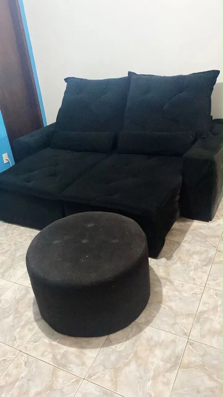 Vendo sofá com puf semi novos 