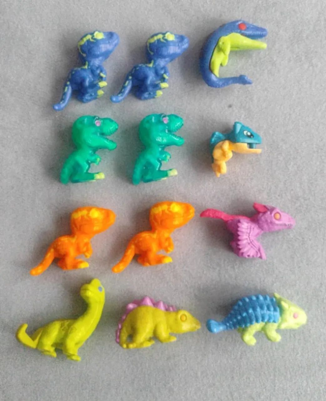 Jurassic Kinder - Valores unitários e dependendo da peça