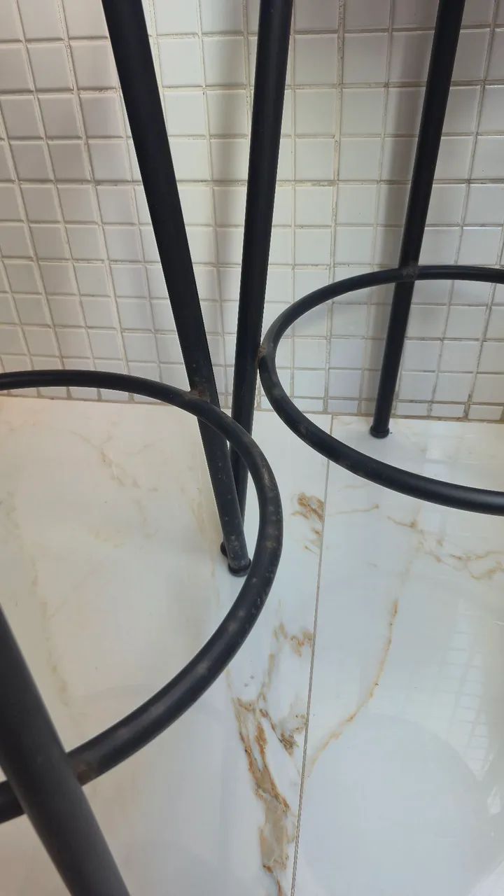 2 Bancos/ banquetas pretas - Foto 3