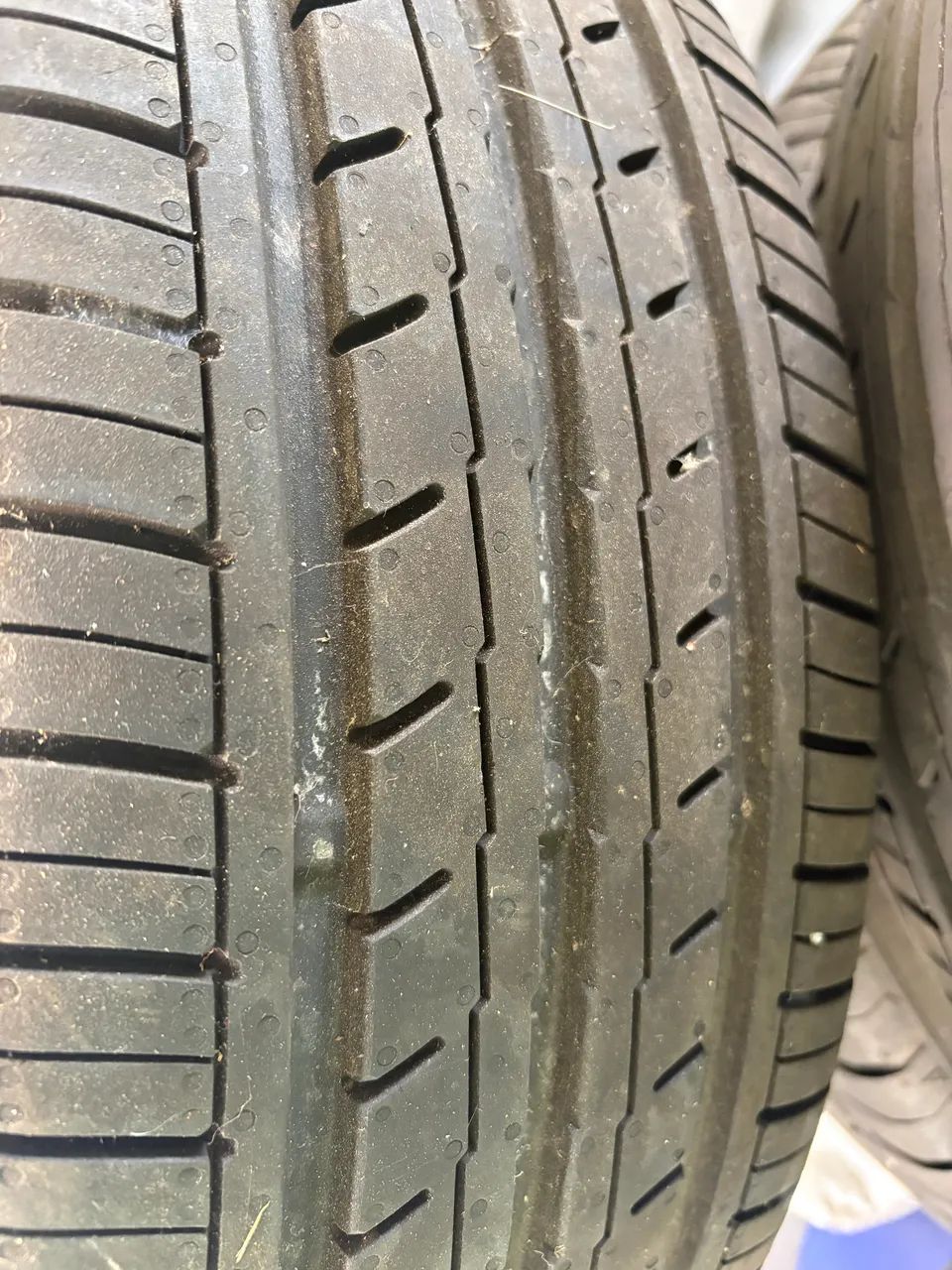 Jogo de rodas powertech Omega CD + 4 pneus em ótimo estado! - Foto 3