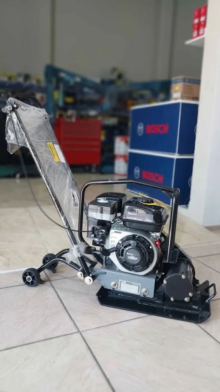 Placa vibratória 60kg Profissional 6.5hp Toyama - Nova