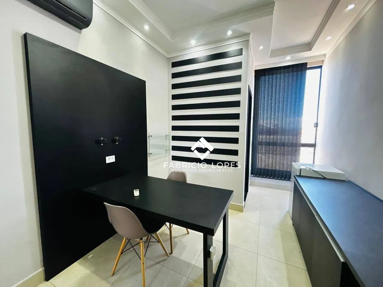 Sala para alugar, - Villa Branca - Jacareí/SP
