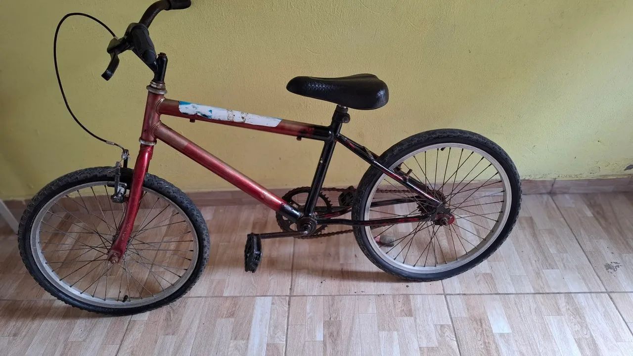 Bicicleta Aro 20 pra criança de 6 até 13 anos  - Foto 3