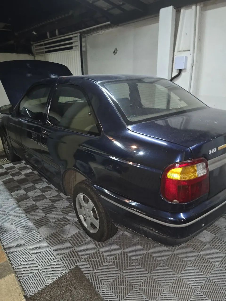 Volkswagen Logus 1.8 / CLI / CL 1995 - Foto 4