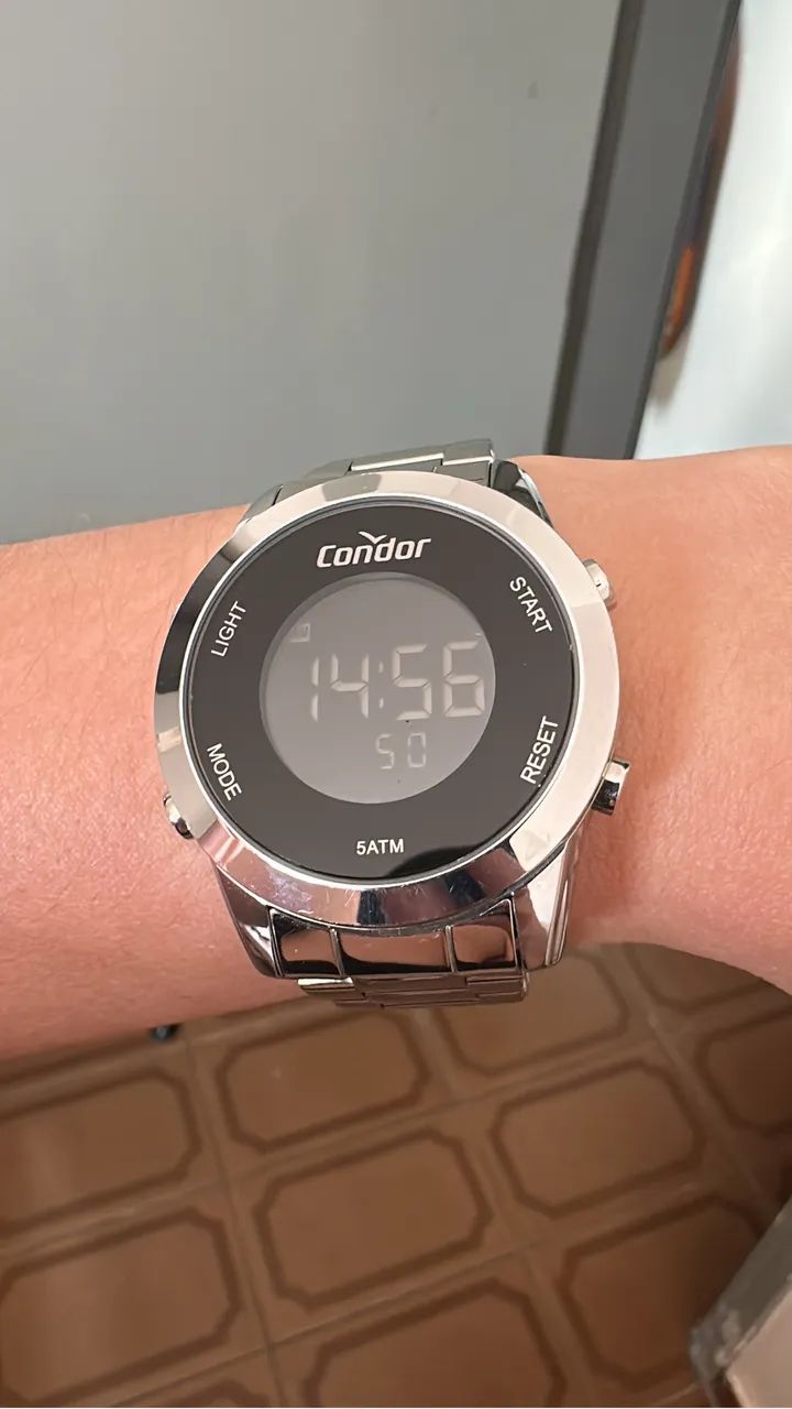 Relógio Digital Condor - Estiloso, Praticamente Novo! - Foto 5