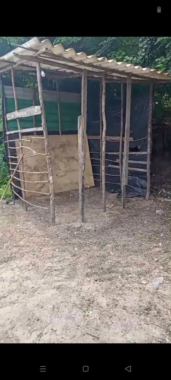 Vende se um terreno 
