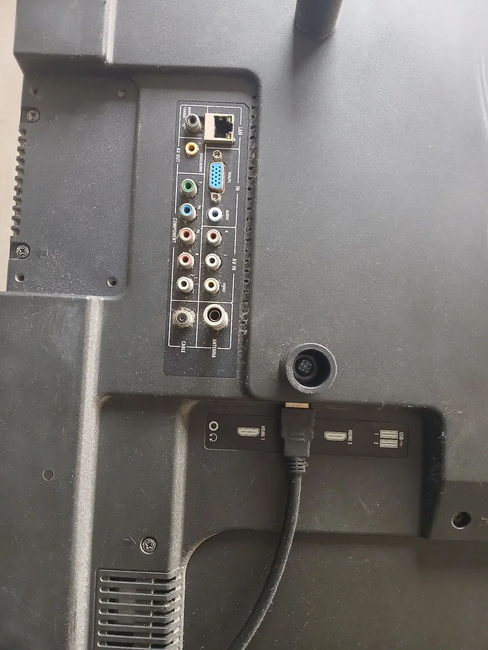 Vendo TV STI com 3 listas na imagem 40" - Foto 2