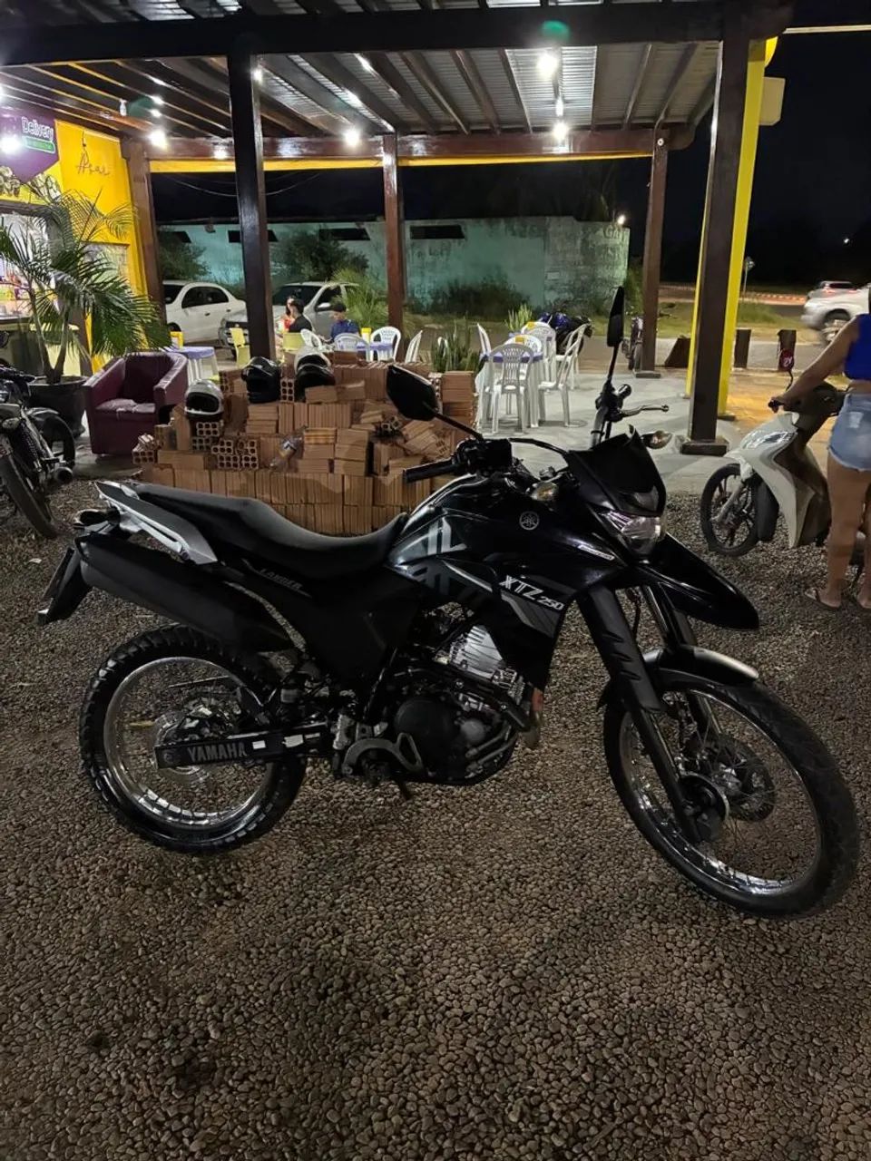 VENDO LANDER ÚNICO DONO