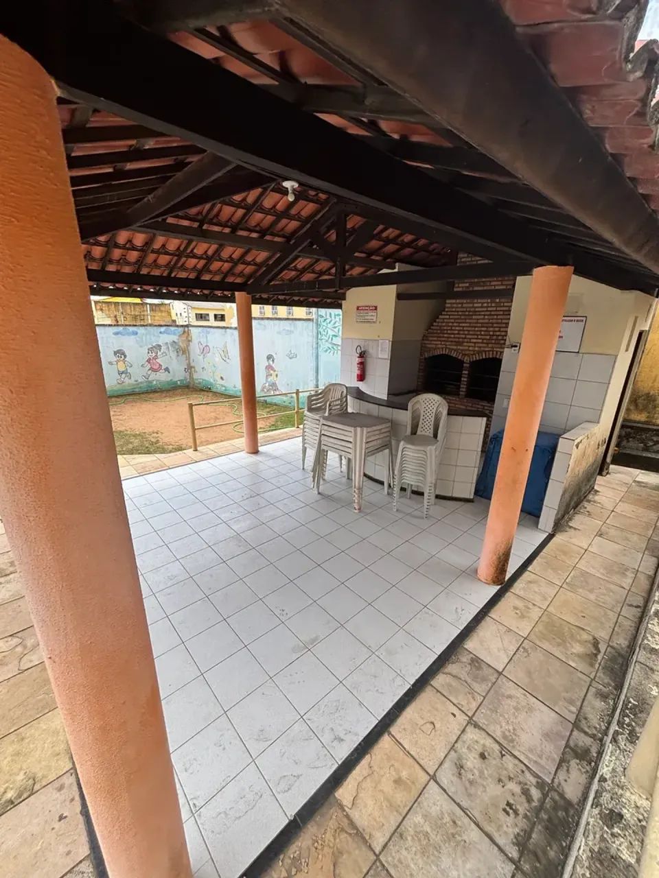 Alugo Mobiliado 3 qts 1 andar icarai - Foto 4