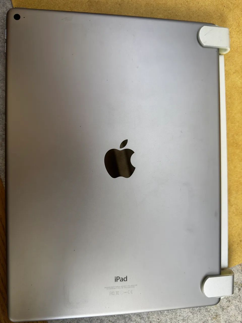 iPad 12.9 (modelo A1584) 128 GB + teclado Bluetooth BRYDGE - Foto 5