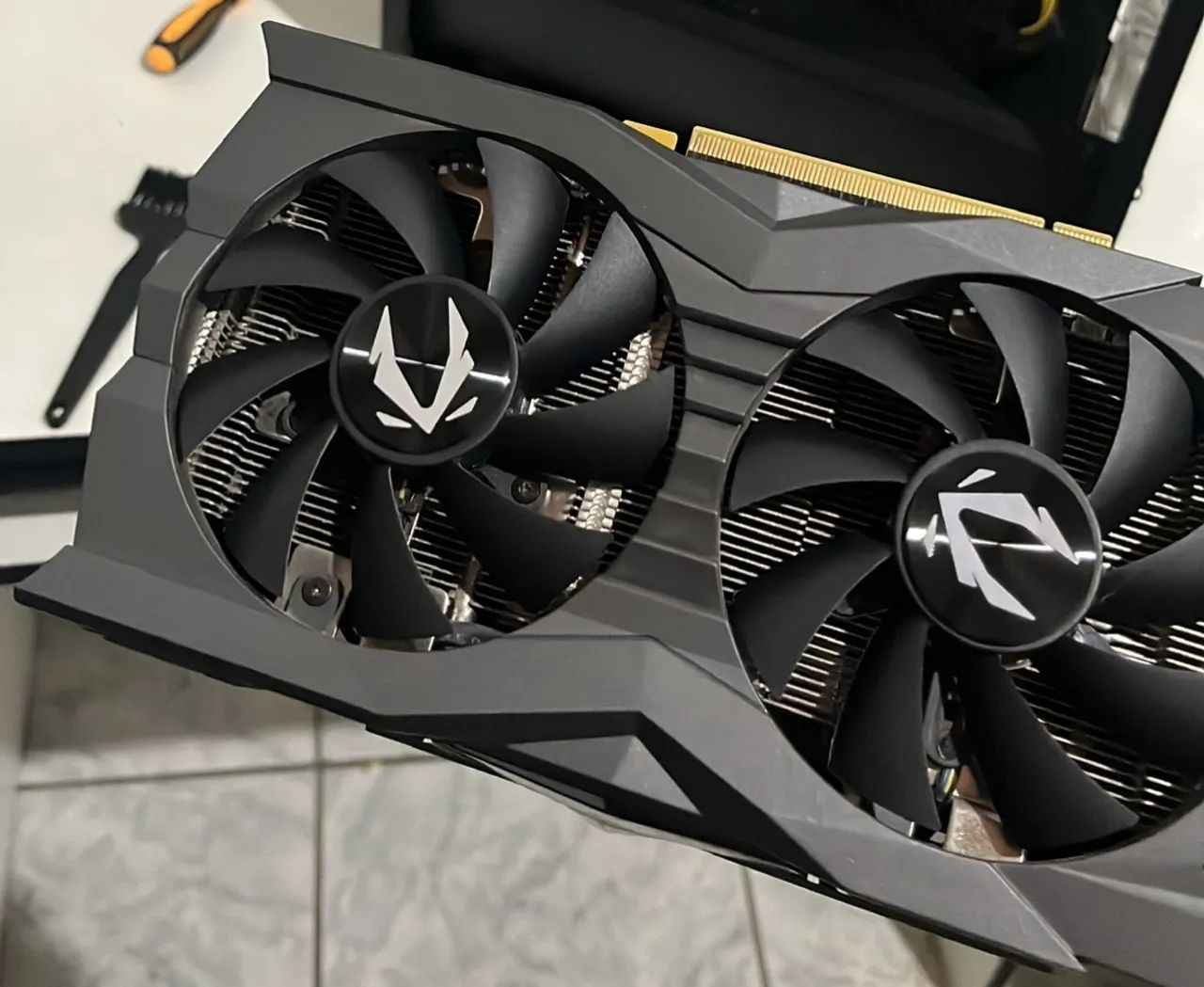 Placa de video RTX 2060 - Unico dono e nunca aberta