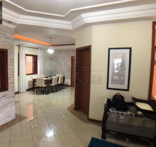 Casa de condomínio à venda com 4 dormitórios cod:V30048SA