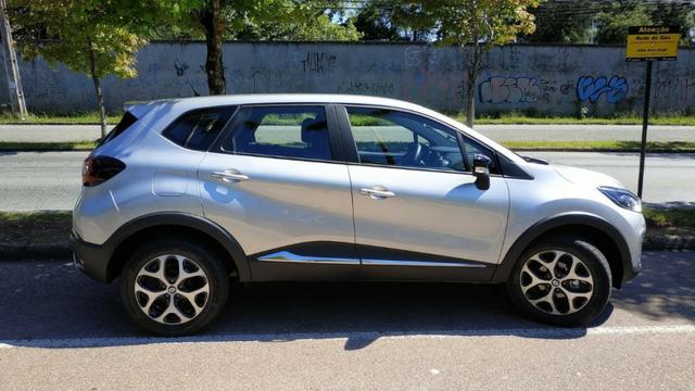 Renault Captur - 1.6 Intense - Xtronic CVT 19/19 - Foto 4