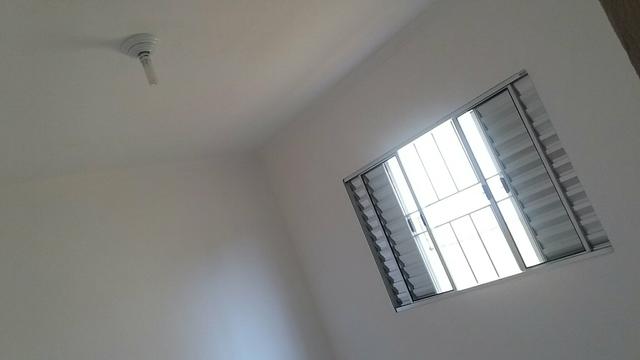 Quarto para moça - Vila Pomar/Mogi das Cruzes-SP