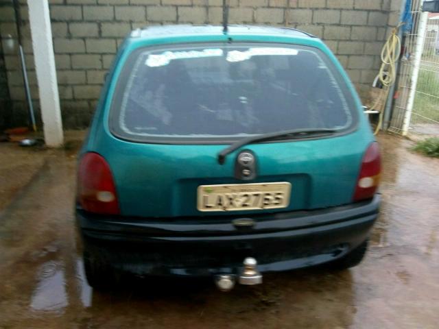 Vendo corsa 96 1.4 vidro trava alarme e conta corente carri todo em dias - Foto 8