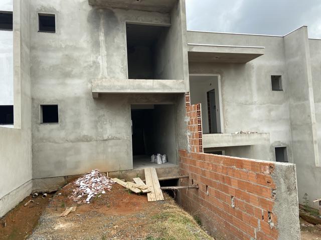 Vendo sobrados ótima localização - Foto 12