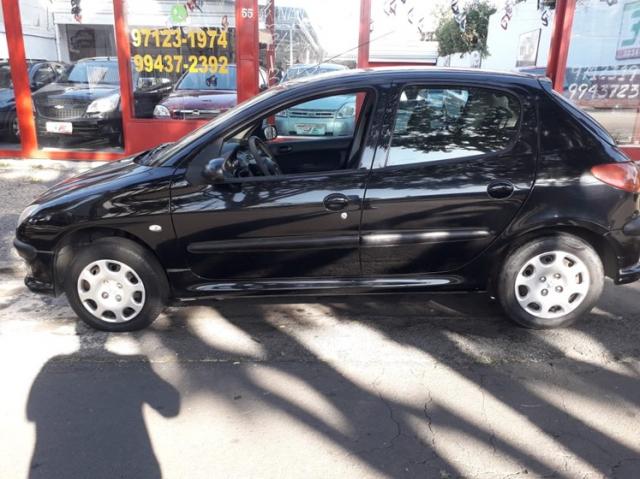 PEUGEOT 206 2008/2008 1.4 PRESENCE 8V FLEX 4P MANUAL - Foto 3