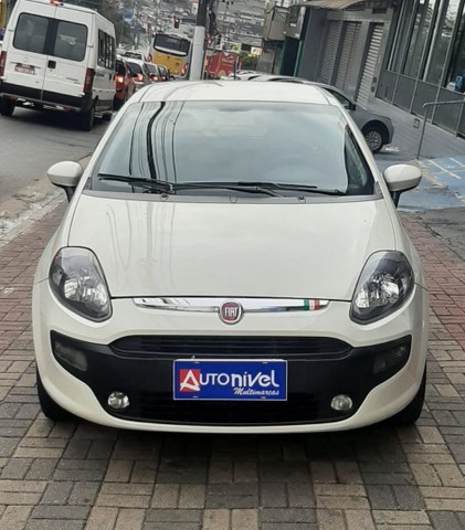 FIAT PUNTO ATTRATIVE 1.4 COMPLETO FLEX