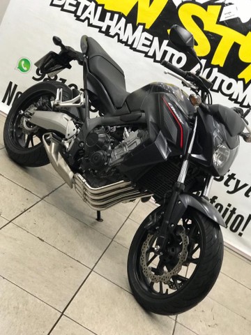CB 650 COM APENAS 17 MIL KM