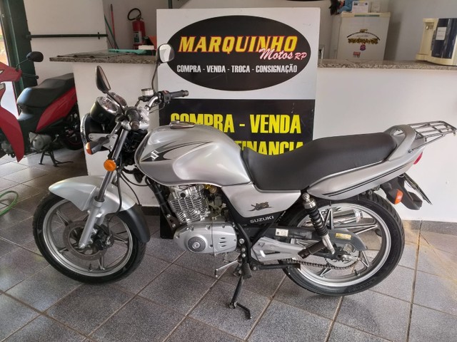 SUZUKI EN 125 YES PRATA