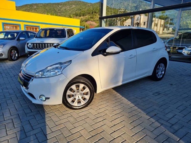 PEUGEOT 208 ACTIVE/ACTIVE PACK 1.5 8V