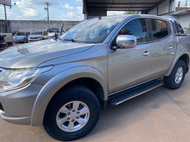 L200 TRITON HPE DIESEL AUTOMÁTICA