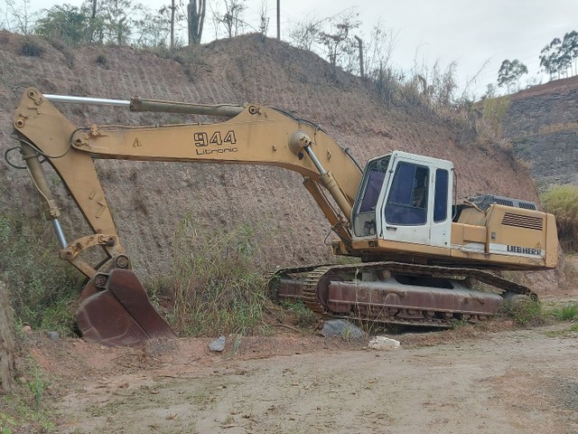 Escavadeira LIEBHEER 944 / 2004   - Foto 3