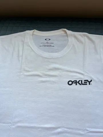 Camiseta Oakley Branca - M - Roupas - Bela Vista, São Paulo 1223105093