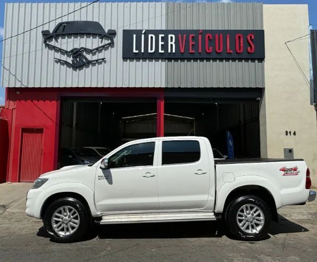 Hilux SRV 3.0T 4x4 Diesel 2014