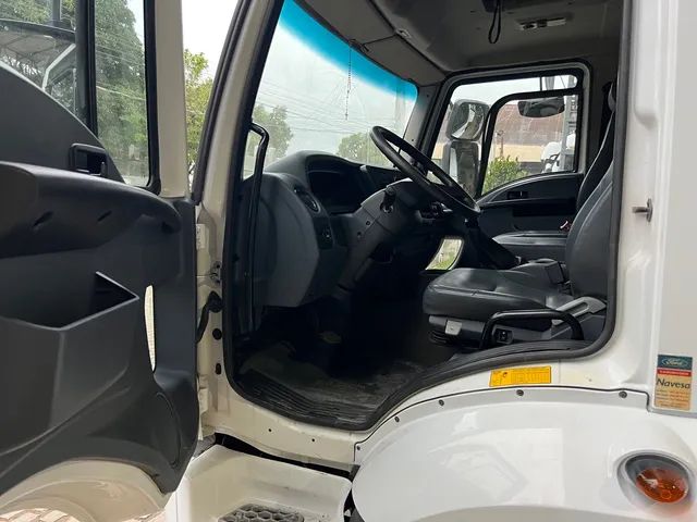 Ford Cargo 1319 Caçamba 2013 - Foto 6