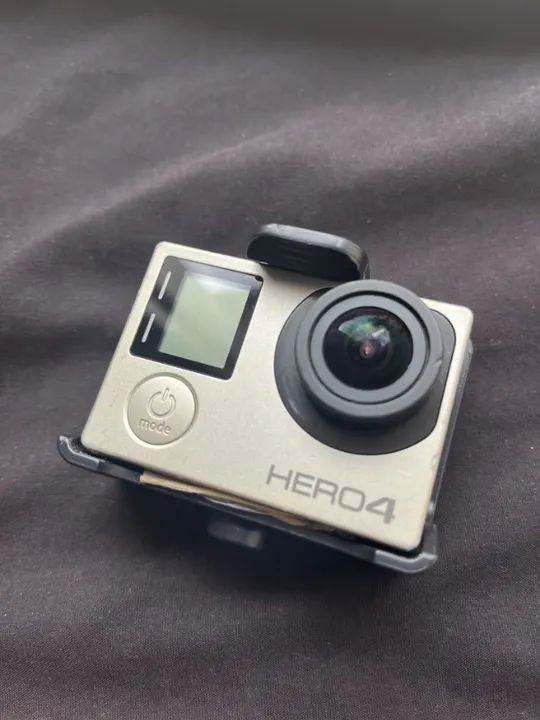 GoPro Hero 4 Silver e Acessórios