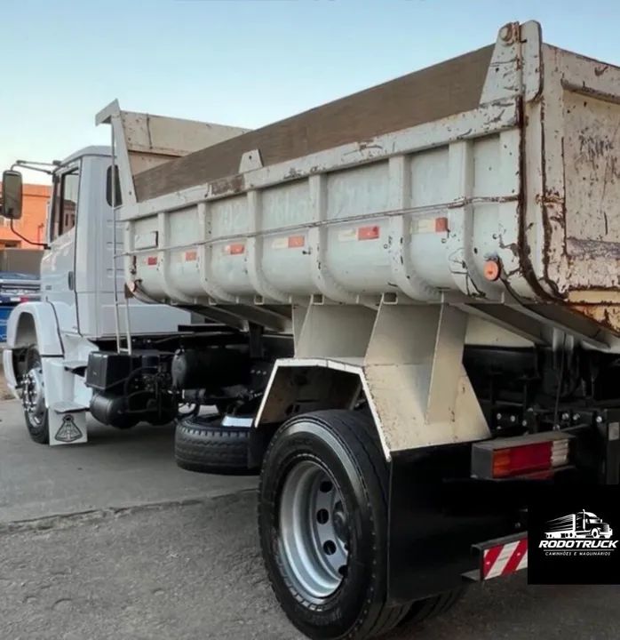 MB 1319 Toco Caçamba 2013 - Foto 6