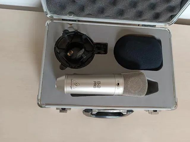 Microfone Condensador Behringer B2 Pro
