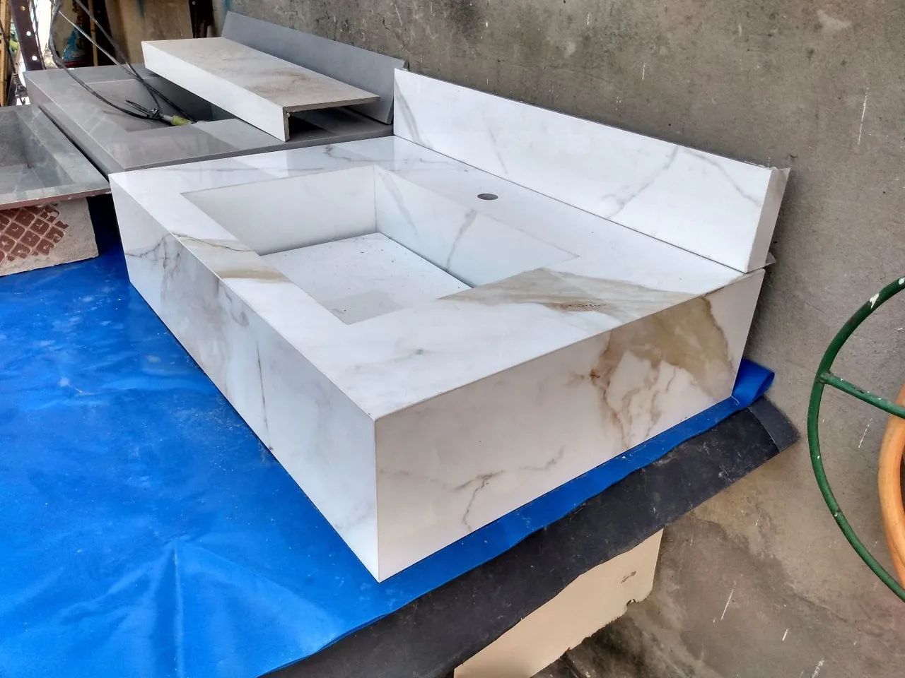 Lavatórios e nichos em porcelanato sob encomenda  - Foto 3