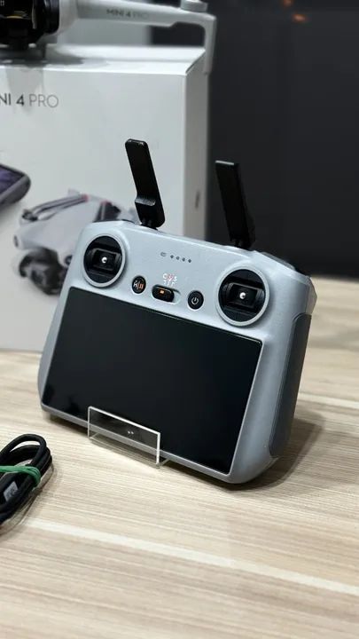 Drone Dji Mini 4 Pro + Controle com tela (Dji RC2) | Novo | Garantia | Loja Física - Em at - Foto 3