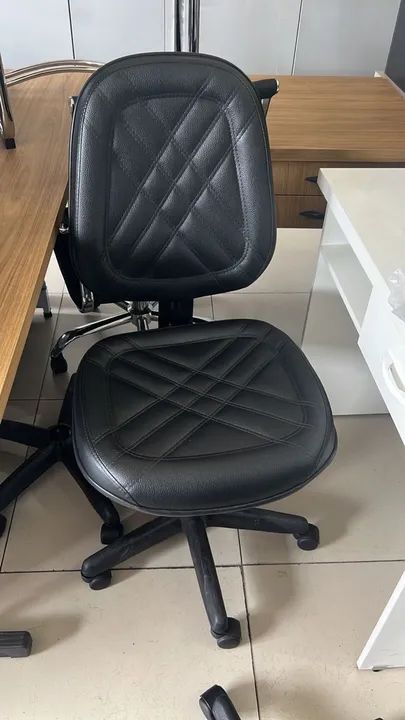 Cadeira diretorzinho giratória