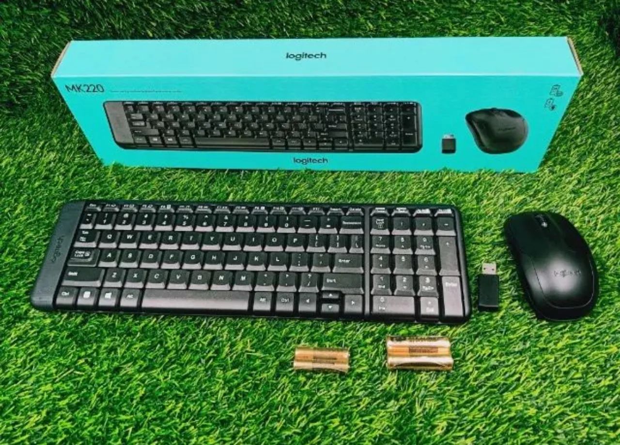 Teclado e Mouse sem fio Logitech MK220 com Design Compacto