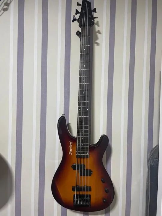 Baixo Strinberg com captadores EMG - Foto 2