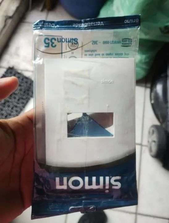 Espelho para tomadas e interruptor 