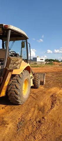 Aluga-se retroescavadeira  - Foto 2