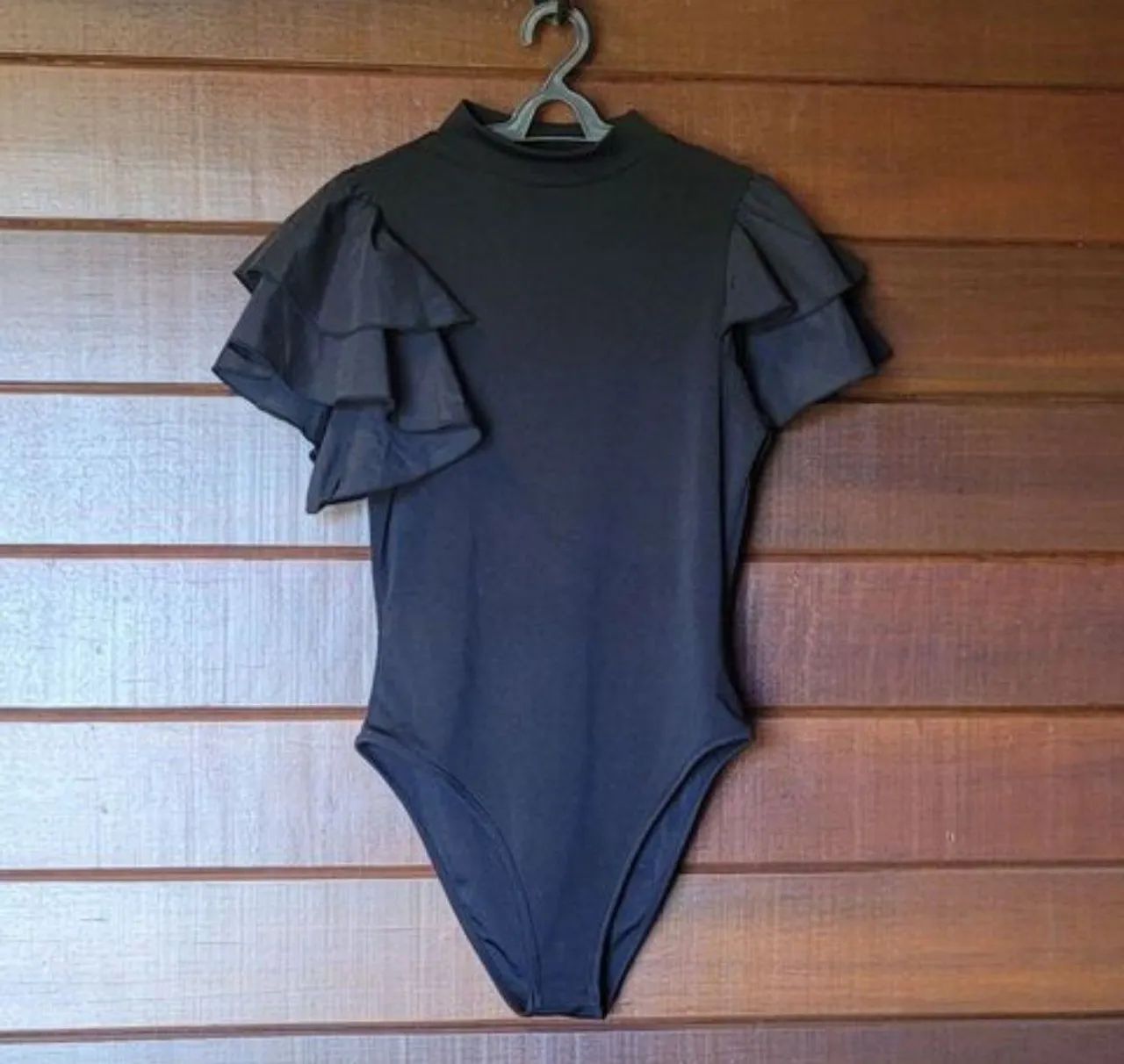Body Shein Babados - Tam M