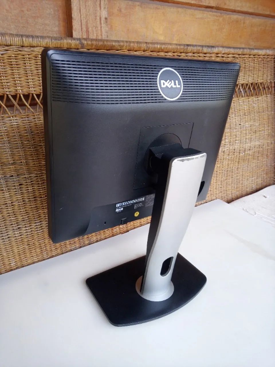 Monitor Dell P1913sb 19 Polegadas Led Displayport Vga E Dvi - Foto 4